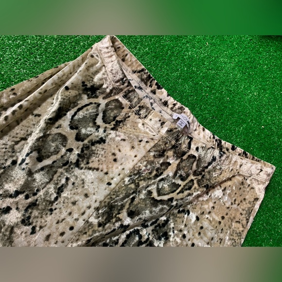 Velvet Snake Skin Flares from FN 🐍 - Picture 2 of 3